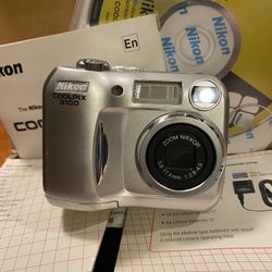 nikon camera 