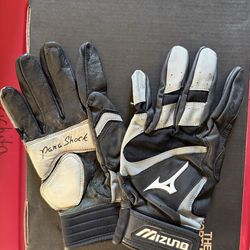 Mizuno batting gloves