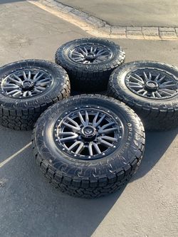 Brand New 20x9 Fuel Rebel Wheels +1 Offset For 8x165 and 35/12.5R20 TOYO Open Country AT3s