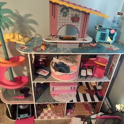 LOL Doll House