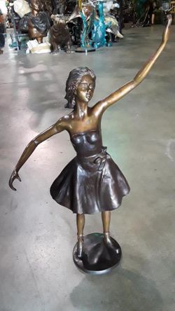 Bronze Ballet dancer