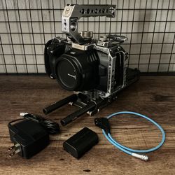 BMPCC Black Magic Pocket Cinema Camera 6k + Cage, Rails, V-mount Plate, Battery