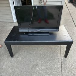 Center Table / Coffee Table 