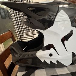 Fox V1 Shield helmet
