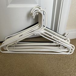 25 Hangers