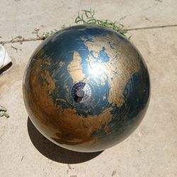 Globe
