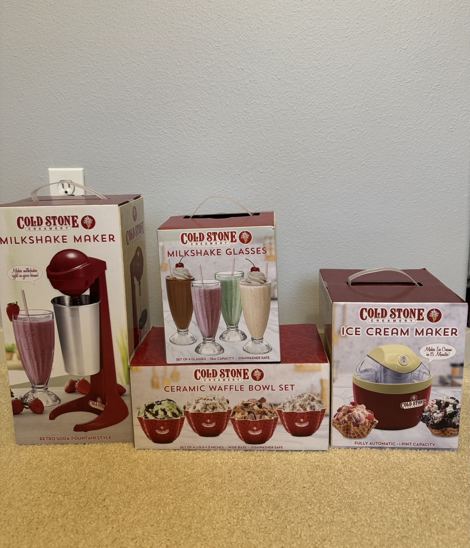 Cold Stone Creamery Set (All New)