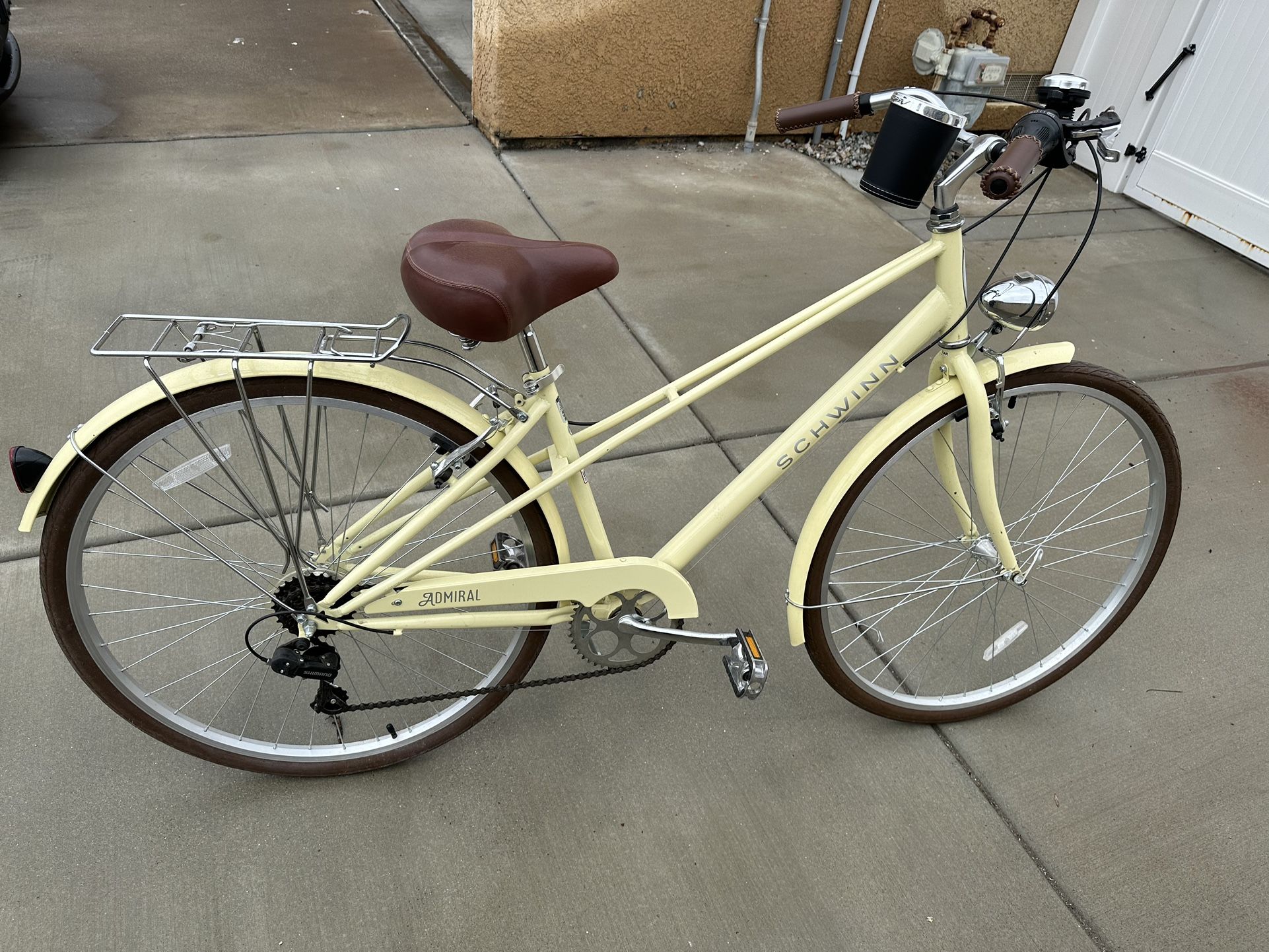 schwinn admiral hybrid bicycle 700c wheels