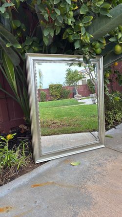 2 identical Mirrors