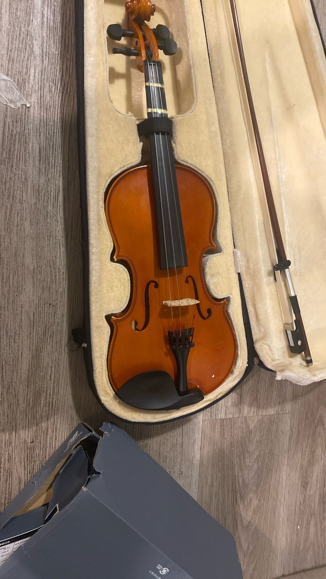Used Cecilio Student Violin Set