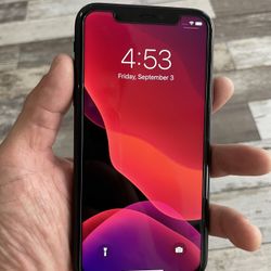 iPhone XR Excellent Condition W/ Charger 