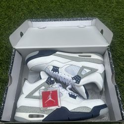 Jordan 4 Midnight Navy 