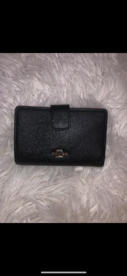 Coach wallet ( retail $168.00) SALE