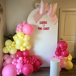 Backdrop And Balloon Decorations