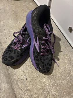 Brooks Tennis Shoes