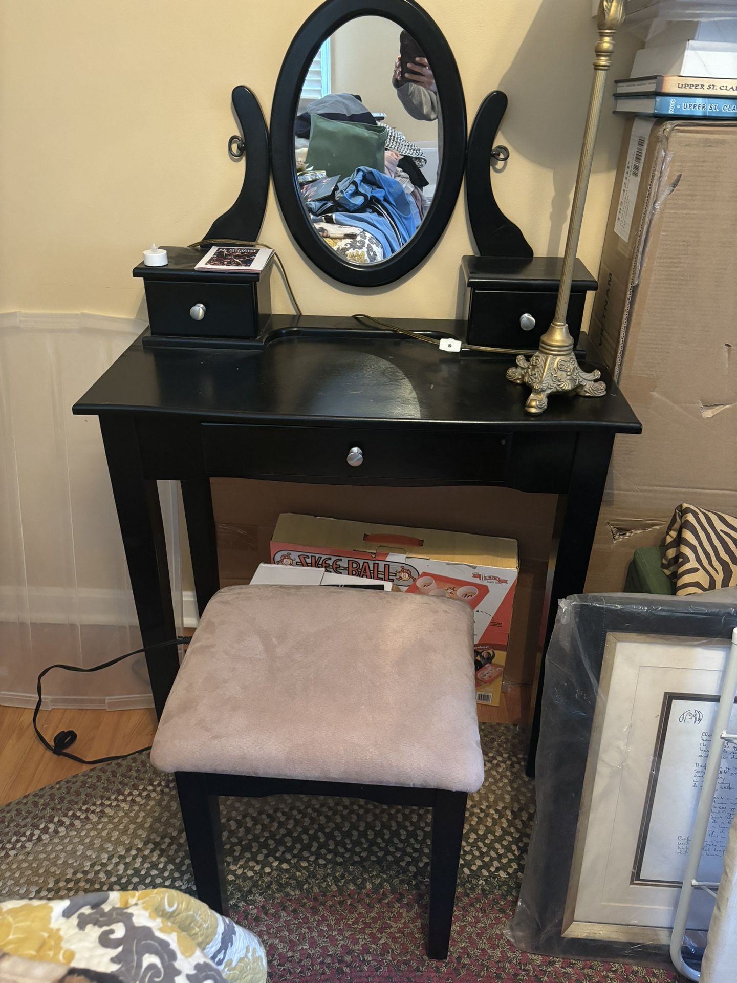 Black Vanity With Stool