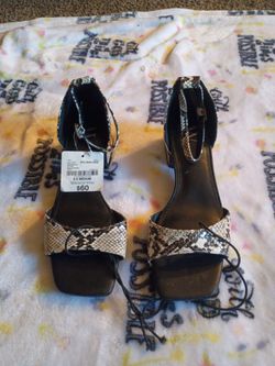 Women's shoes size 6.5