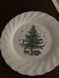 Nikko Christmas Dishes