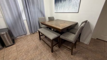 Dining room table