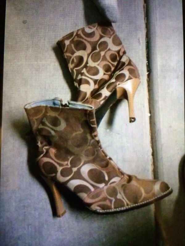 Coach boots