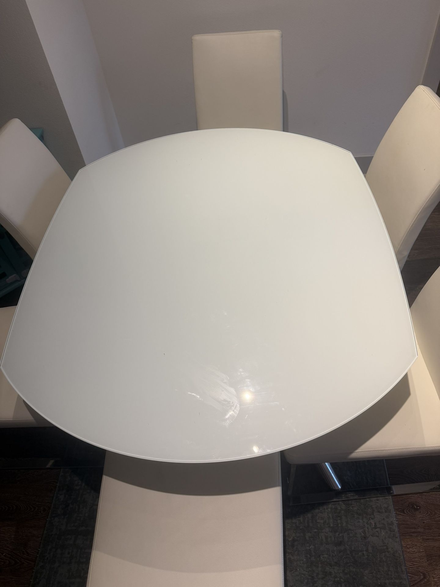 Contemporary Dining Table Set