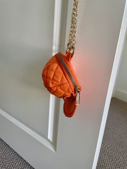 Hat shaped cross body bag