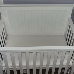Amazon Mini Crib (does Not Include Mattress)