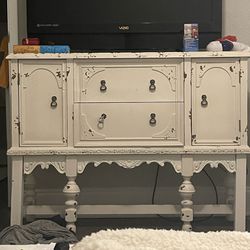 Vintage Looking Tv stand/or Accent Furniture
