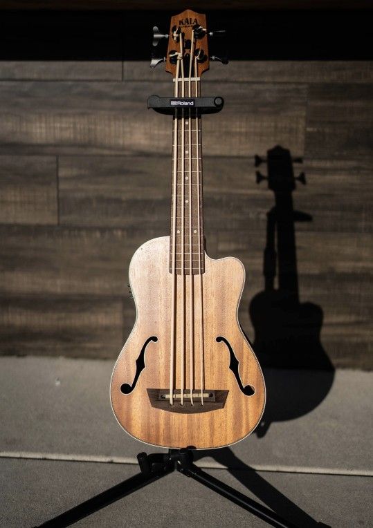 Kala Journeyman Ubass