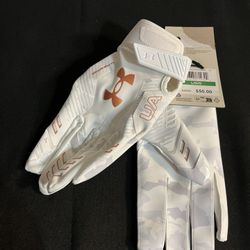 UA Men’s Large Football Gloves New