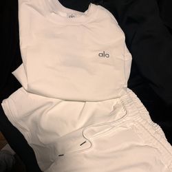 Alo Two Piece Set 