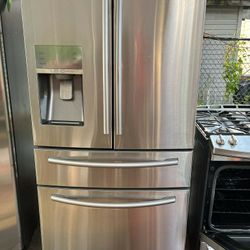 Refrijerador Samsung 4 Puertas Y Estufa General Electric De Gas 