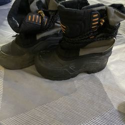Snow Boots Size 13 