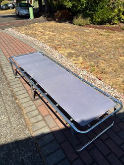 Folding Camp Cot with Metal Frame