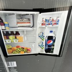 Whirlpool  Refrigerator 2.7 Cúbic Food 