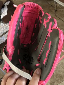 Girls Softball Glove *******Brand FRANKLIN *****