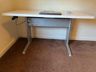Adjustable sit stand Office Desk