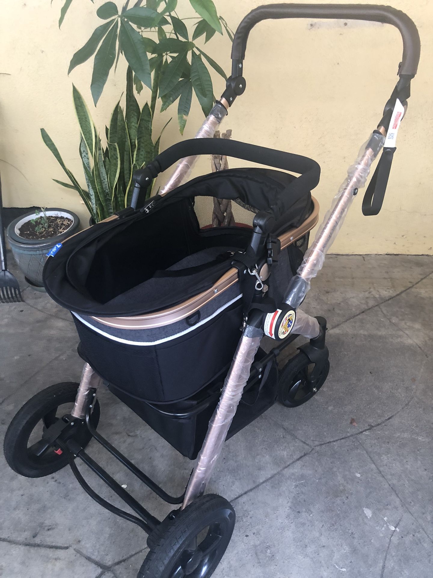 HPZ PET ROVER PRIME LUXURY 3-in-1 Stroller For Small / Medium Dogs, Cats, and Pets FIRM PRICE Please Do Not ask