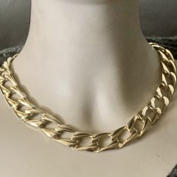 Gorgeous Vintage Yellow Gold Plated 13.97 mm Wide Link Hollow Chain Necklace, 17.5” Long  Weight 52.35 grams  Excellent Used Condition Unisex