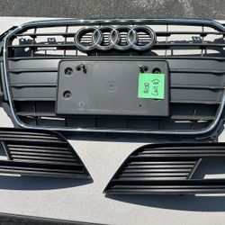 Like NEW! OEM Audi Front grill And Side Grills