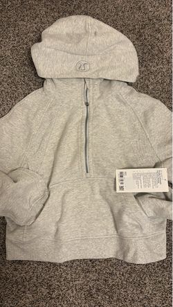 Lululemon Half-Zip Hoodie – Light Gray