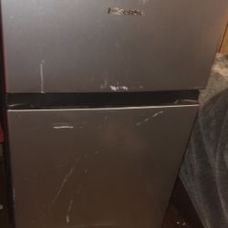 Hinese Mini Refrigerator and Freezer 3.3