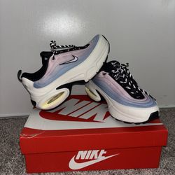 Nike Women's Air Max Portal 