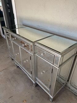 Tv Console/ Dresser