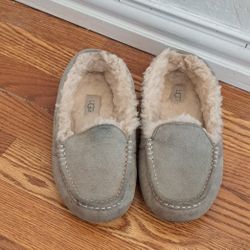 Ugg