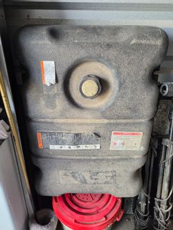 6 Gal Gas Tank
