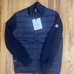Moncler Sweater Vest (S,L)
