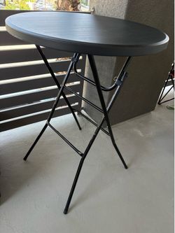 Supreme Coleman Folding Table Set for Sale in San Juan Capistrano