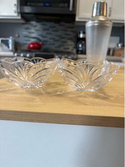 Crystal candy bowls
