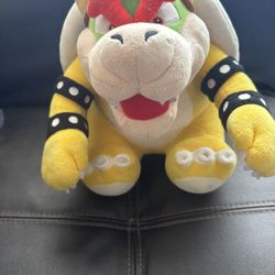 Super nintendo world Bowser Plush 